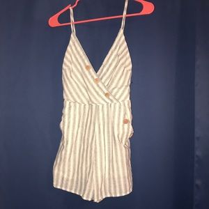 Romper with pockets size small